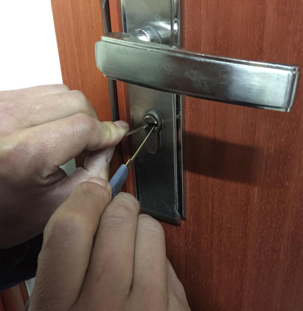 和布克赛尔附近开锁 和布克赛尔附近上门开锁